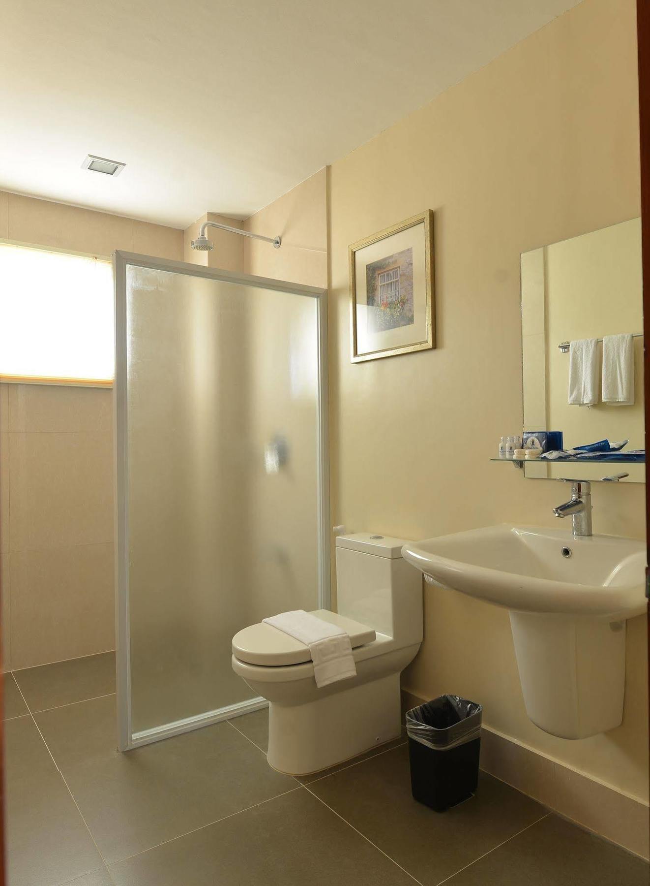 Royal Suites Condotel Kalibo Eksteriør bilde
